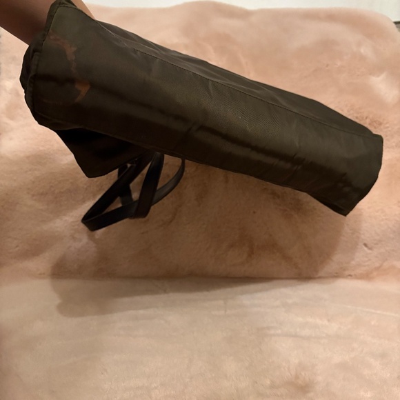 Vintage prada nylon shoulder bag - Picture 4 of 16